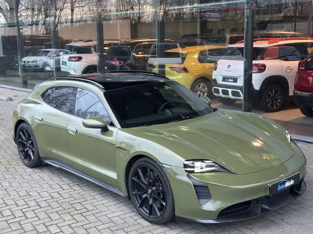 Porsche Taycan