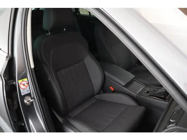 Skoda Superb Combi 1.4 TSI 218pk iV Business Edition Trekhaak Memory Stoelverwarming Virtual Cockpit...