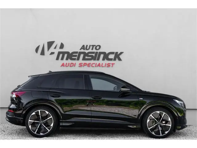 Audi Q4 e-tron 40 / 2x S-line/ Adaptive Cruise Control/ Head-Up Display/ Sportonderstel/ 150kW (204P...