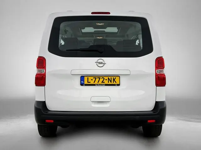 Opel Vivaro-e Combi L2H1 75 kWh Taxi voorbereid(type goedkeuring aanwezig)