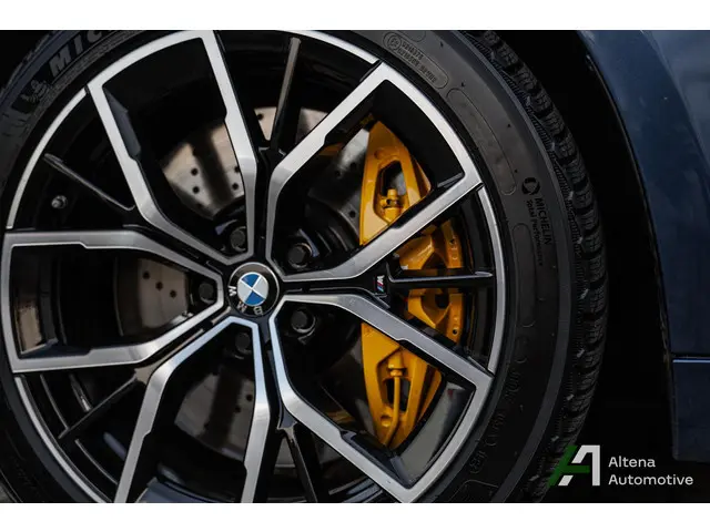 BMW 5-serie 540i xDrive High Executive Edition M-sport, 460pk, comfortstoelen, M-brakes, harman kard...