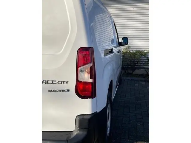 Toyota pro-ace