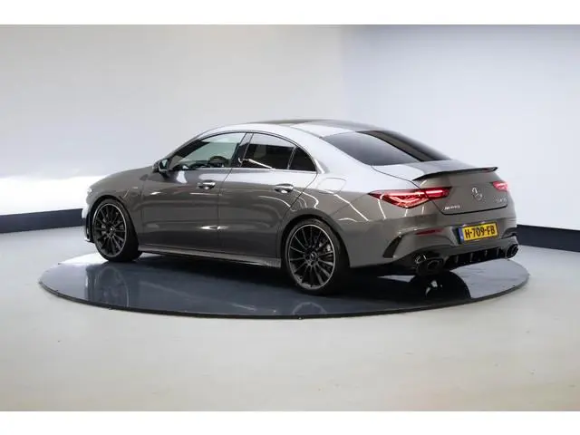 Mercedes-Benz CLA-klasse AMG 35 4MATIC 1e eigenaar | NL auto | NW motor | Garantie |
