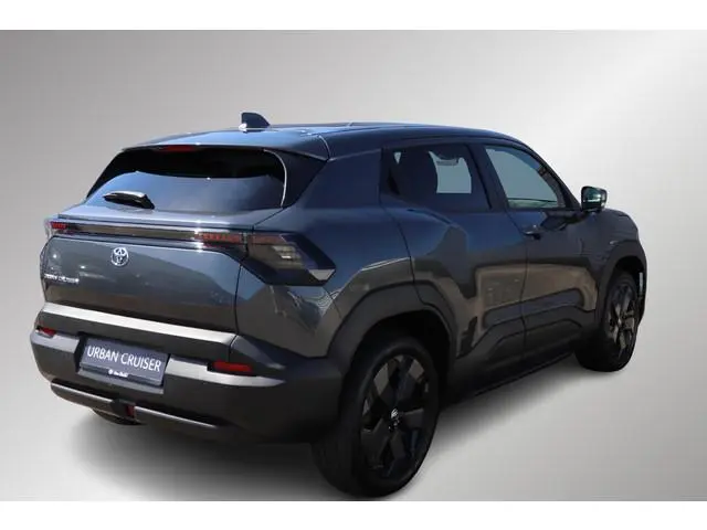 Toyota Urban Cruiser Executive 61 kWh, Direct leverbaar 3000 inruilpremie, JBL, BSM, 360 Camera, Led...