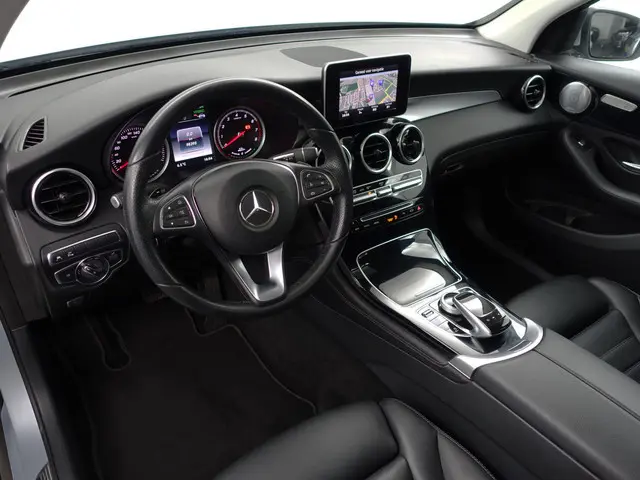 Mercedes-Benz GLC-klasse Coupé 350e 4MATIC AMG Prestige Plus Aut- Schuifdak, Burmester Audio, Keyles...