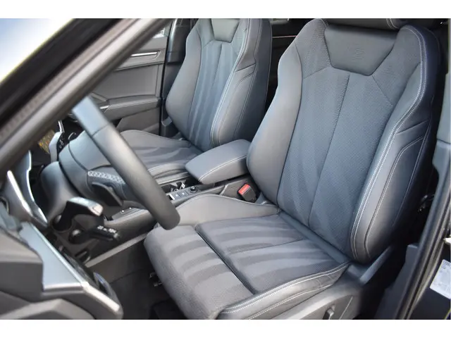 Audi Q3 Sportback 45 TFSI e S-Line 245 Pk Pano Navi Memory 360 Camera ACC 20 Inch