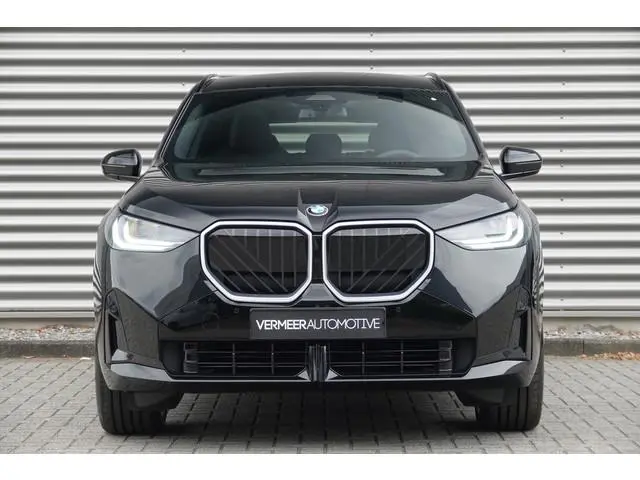 BMW X3 30e xDrive M Sport | Panodak | Trekhaak | Memory | Driving Assistant | 21 Inch | Iconic |