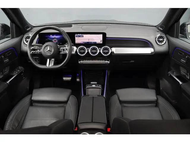 Mercedes-Benz EQB 350 4MATIC AMG Line 71 kWh | Panoramadak | Leder | Memory | Burmester | HUD | Trek...