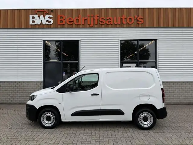 Peugeot Partner 1.5 BlueHDI Premium / euro 6 / bpm vrij / vaste prijs rijklaar € 10.950 ex btw / lea...