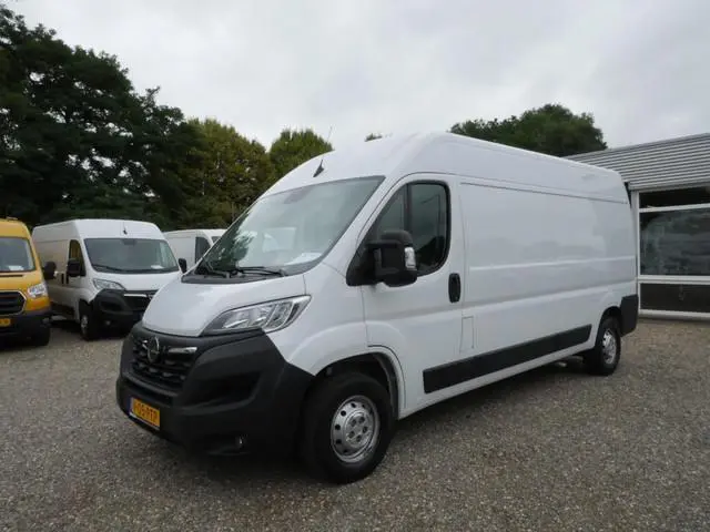 Opel Movano