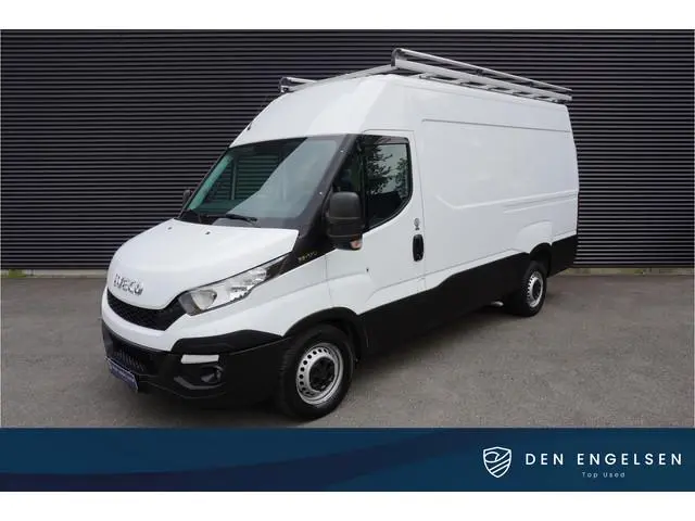 Iveco Daily 3.0 170pk automaat L2H2 3500kg Trekhaak Camera Cruise control Imperiaal Trap Cruise cont...