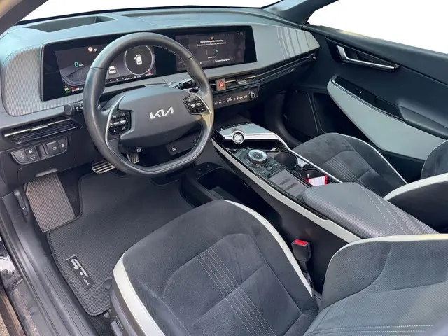 Kia EV6 GT-Line 77.4 kWh Panoramadak, Stoelventilatie, Stuur/Stoelverwarming, Trekhaak, Meridian Aud...