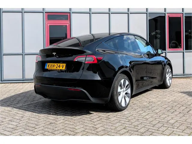 Tesla Model Y RWD 58kWh LFP Warmtepomp