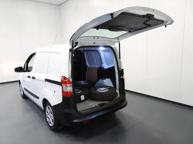 Ford Transit Courier