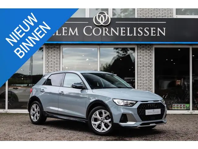 Audi A1 citycarver 30 TFSI epic Led Camera Stoelverwarming Keyless