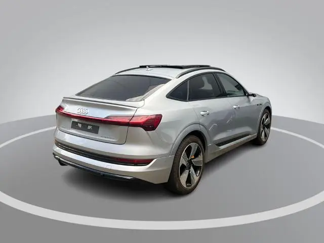 Audi e-tron Sportback 50 Quattro 313pk S Edition 71 kWh · Panoramadak · 360 Camera · Luchtvering · V...