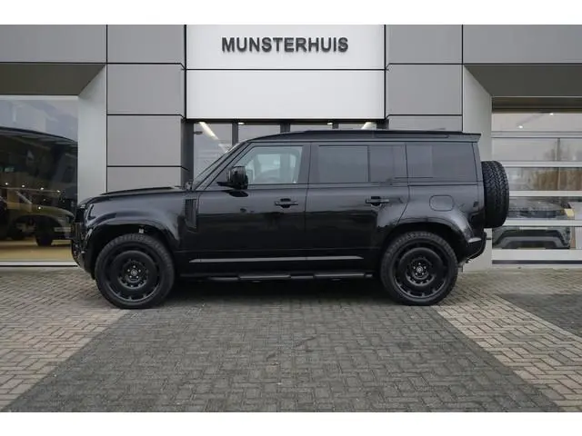 Land Rover Defender 110 P300e 110 X-Dynamic SE | Schuif/Kantel Dak | Verwarmde voorstoelen | Heritag...