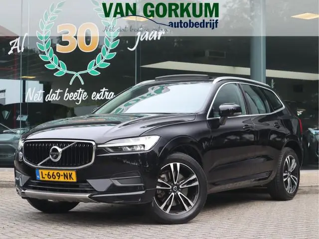 Volvo XC60 2.0 B5 250 PK Momentum Exclusive Leder / Panoramadak / HarmanKardon / Blis / HeadUp Bom v...