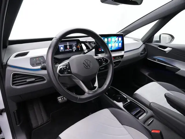 Volkswagen ID.3 Pro Advantage 58 kWh 204 pk | Achteruitrijcamera | Stuur-/stoelverwarming | Adaptive...