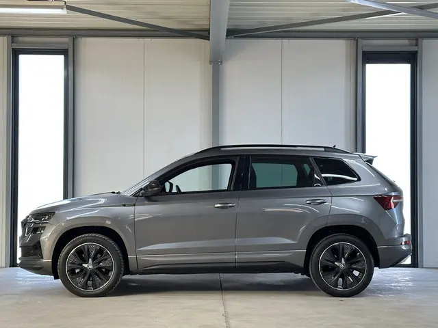 Škoda Karoq 1.5 TSI ACT Sportline Business DSG | Navi | Camera | Trekhaak |
