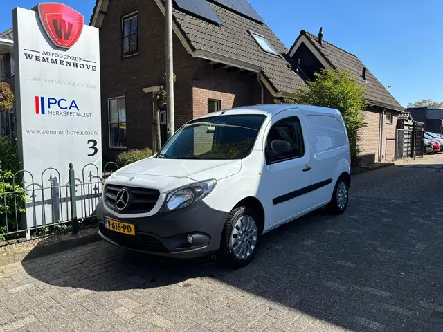Mercedes-Benz Citan 108 CDI BlueEFFICIENCY Schade aan achterdeur