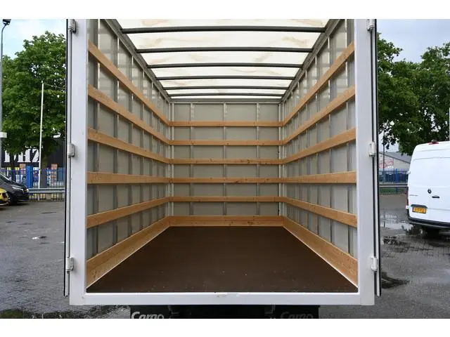 FUSO Canter 3C15 3.0 DI 340 Bakwagen met laadklep Dhollandia klep, Geveerde stoel