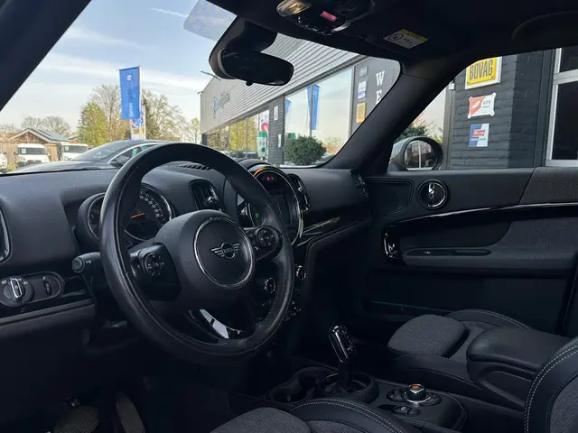 MINI Mini Countryman 1.5 Dutch Made Edition, Automaat, Pano, Navi, Bluetooth, PDC