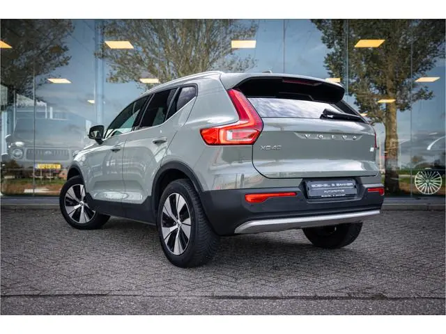 Volvo XC40 T4 Recharge Core Bright ** Camera ** Stuurverwarming ** Rijbereik tot 53km WLTP