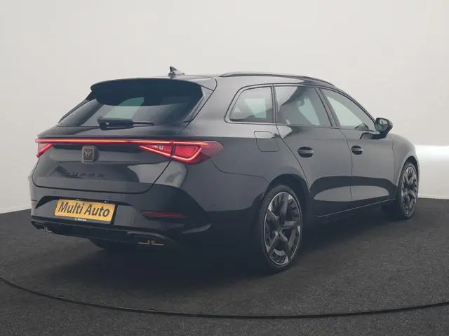 CUPRA Leon Sportstourer 1.4 e-Hybrid VZ PHEV 245pk Dealer O.H | Trekhaak Af Fabriek | Camera | Sfeer...