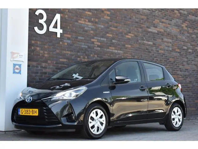 Toyota Yaris 1.5 Hybrid ECC CRUISE NAVIGATIE
