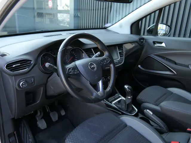 Opel Crossland X 1.2 Turbo Innovation | AGR | Camera | Trekhaak