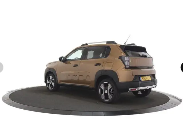 Fiat Grande Panda La Prima 11 kW 44 kWh Pack winter / Navigatie / Lage km stand