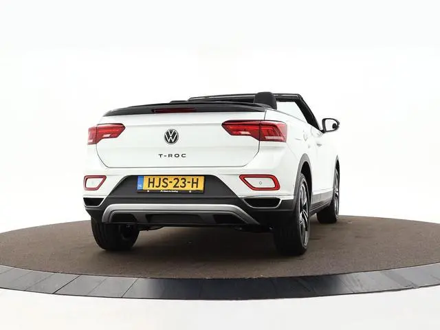 Volkswagen T-Roc Cabrio Style 1.0 115 pk Cabriolet 6 versn. Hand · Black style pakket · Comfort pakk...