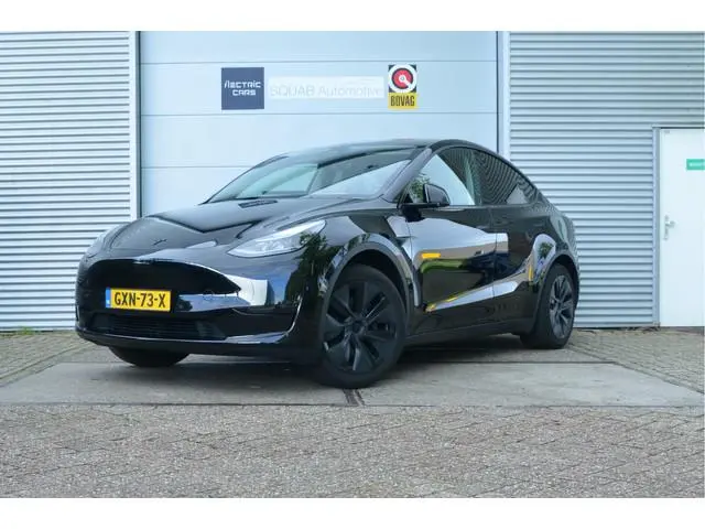 Tesla Model Y Long Range RWD 75 kWh AutoPilot4.0 (FSD 99,- p/mnd)