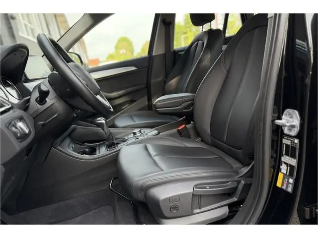 BMW X1 xDrive25e | Head-Up | Trekhaak | Leder | Camera | Stoelverwarming | 35X op voorraad