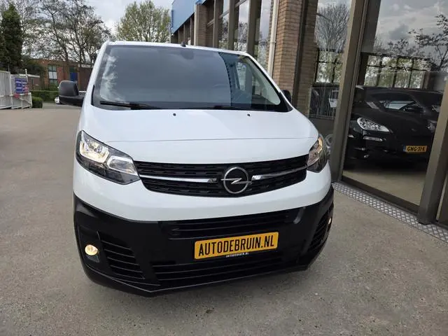 Opel Vivaro 2.0 CDTI L2  Automaat 122Pk Airco Cruise control Achteruitrijcamera Verwarmde stoel