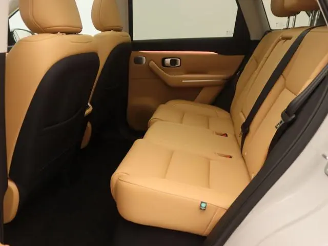 Leapmotor C10