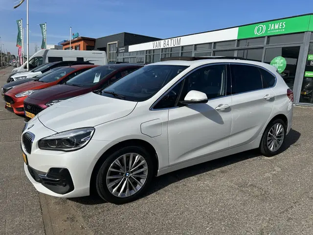 Bmw 2-serie Active Tourer 225xe iPerformance Panodak Leder