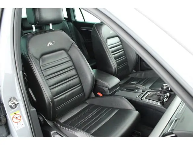 Volkswagen Passat Variant 1.5 TSI 150pk DSG R-Line Business Leder Camera Panoramadak Keyless Virtual...