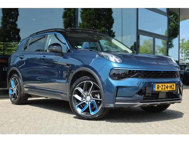 Lynk & Co 01