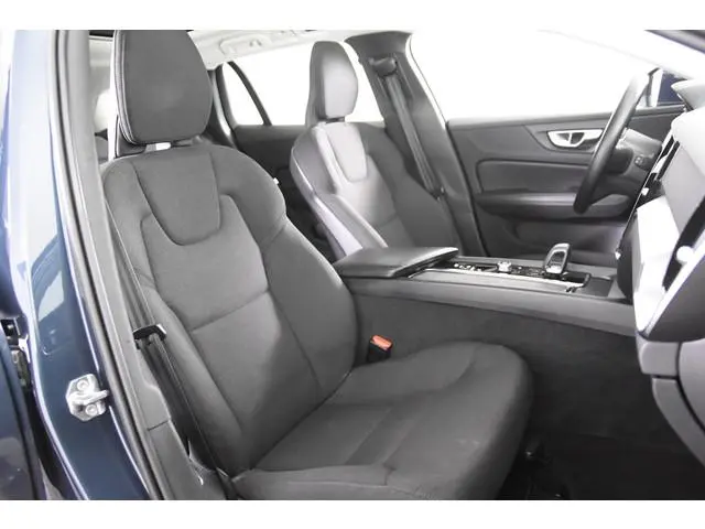 Volvo V60 2.0 B3 Momentum *1ste Eigenaar*Panoramadak*Stoelverwarming*
