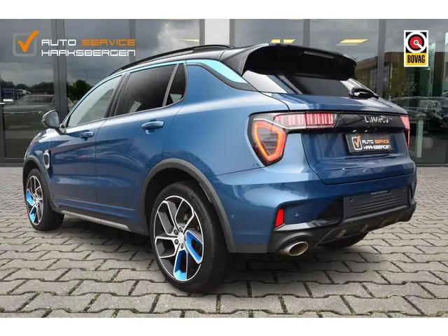 Lynk & Co 01