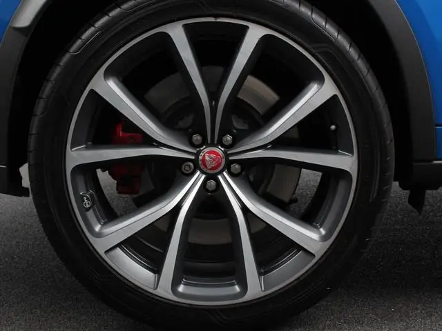 Jaguar F-PACE 5.0 V8 AWD SVR 551 pk Panorama dak Meridian sound Premium Pack Light Pack ACC Leder AD...