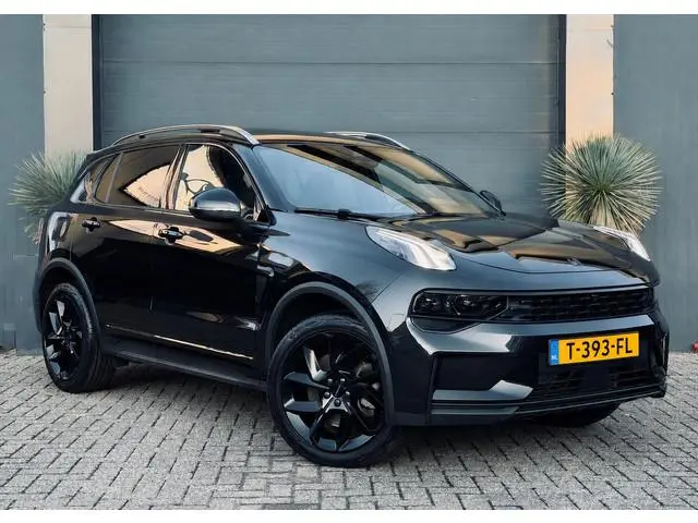 Lynk & Co 01 1.5/Pano/Navi/Camera/zwart hemel/black style