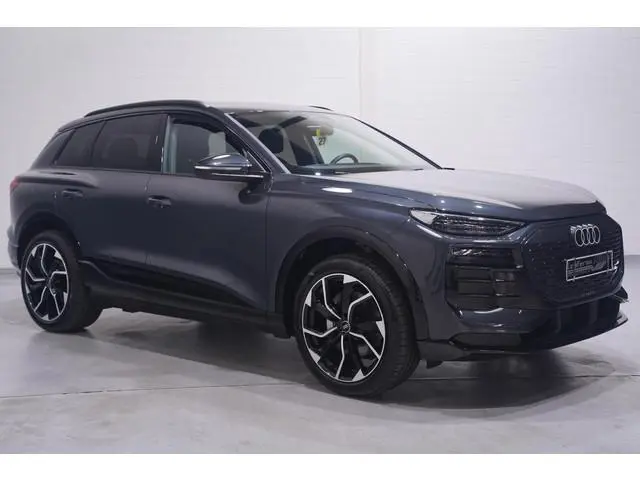 Audi Q6 e-tron Advanced 83 kWh SOH 97% Camera 360 Led Matrix Stoelverwarming v+a 21 Inch velgen Warm...