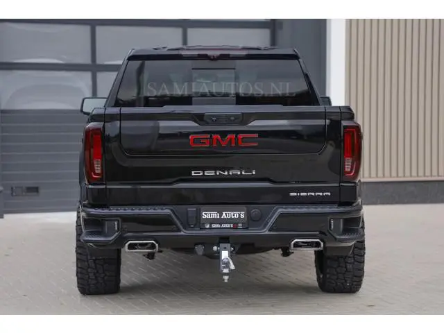 GMC Sierra