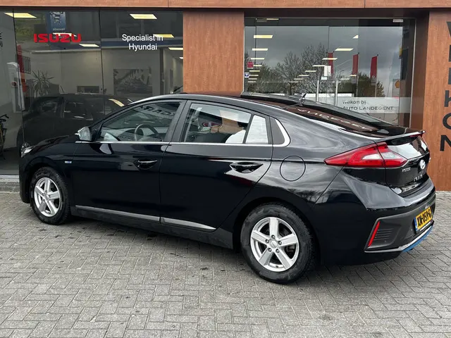 Hyundai IONIQ 1.6 GDi Comfort | Cruise control | Carplay | Automaat | Afneembare Trekhaak | Climate...