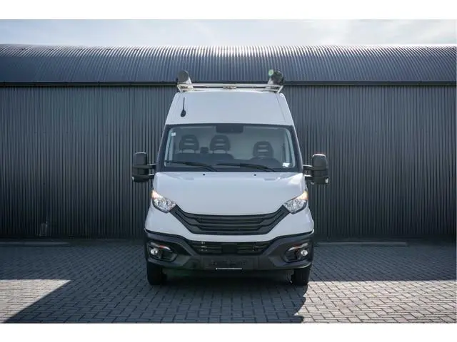 Iveco Daily 3.0L 40C18 | N1 | L4H2 | Cruise | Volledig Ingericht | Airco | Trekhaak | Imperiaal