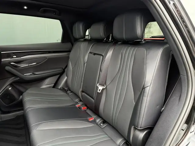 BYD SEAL U