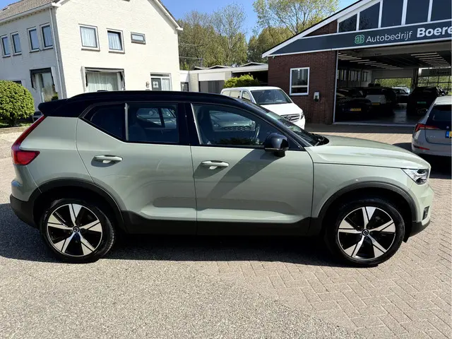 Volvo XC40 Recharge P8 AWD R-Design SOH 92.3%, Leer, Camera, Trekhaak